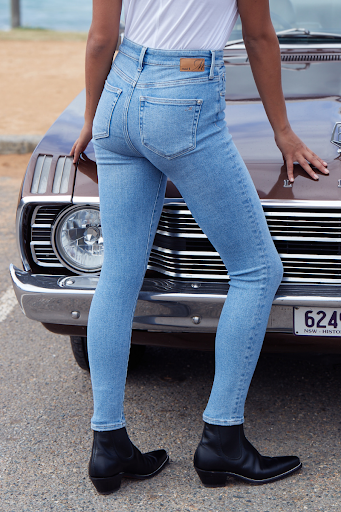 Skinny Jeans Syndrome